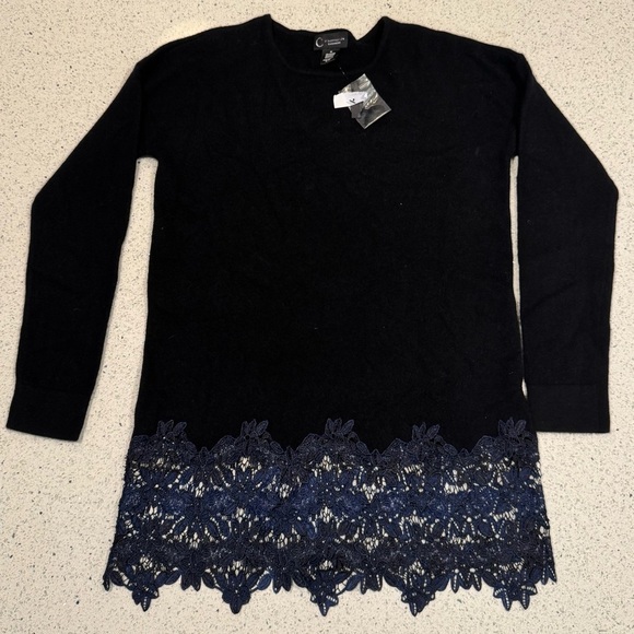 NWT Bloomingdale’s Cashmere Sweater – Black with Navy Blue Lace Hem Women’s XS - Picture 1 of 5